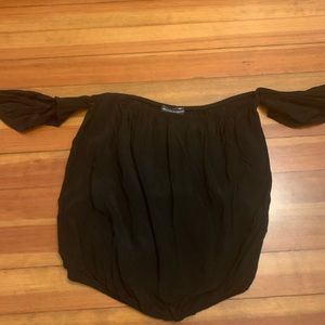 brandy melville black off shoulder top!